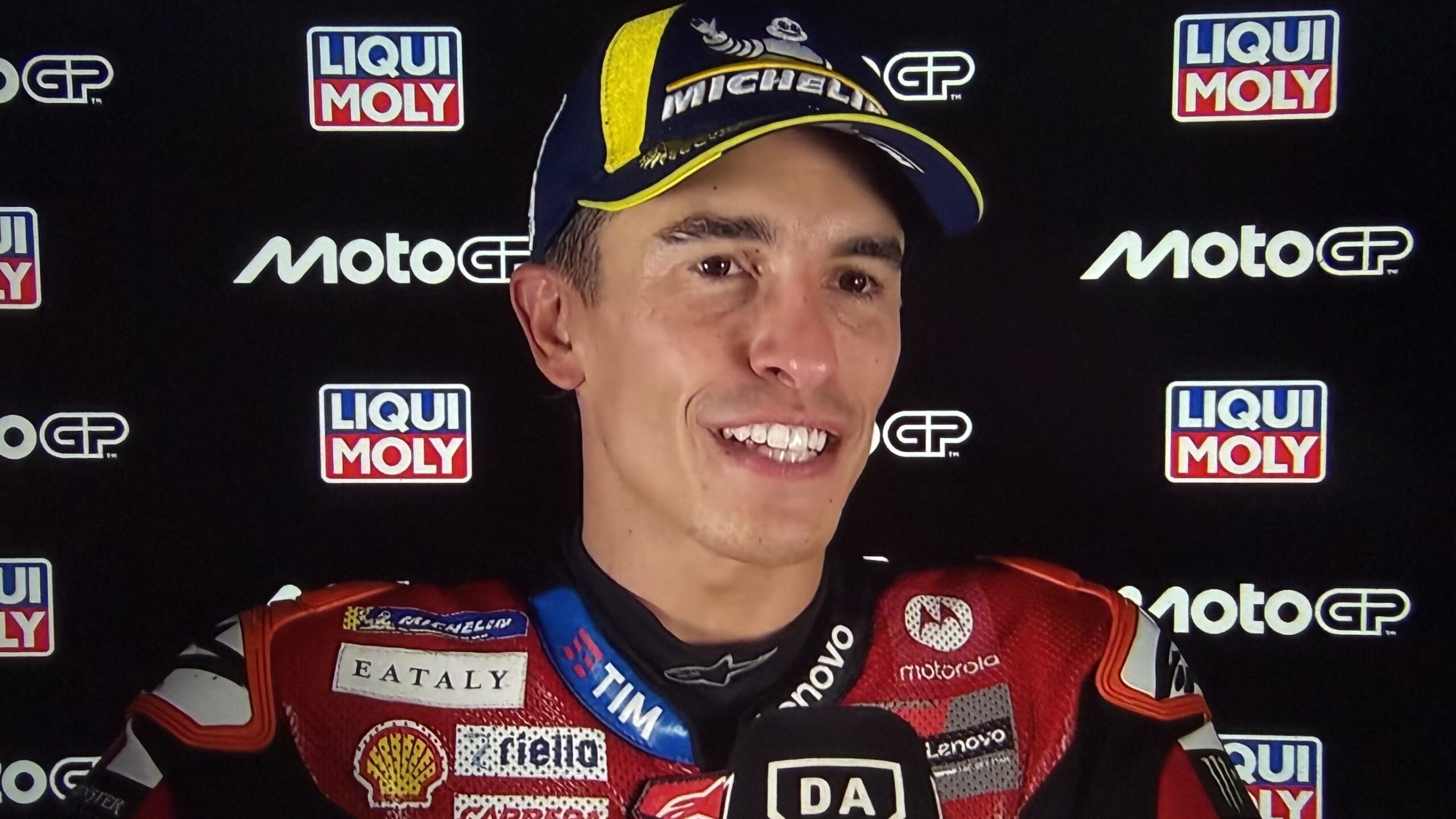 Marc Márquez recupera un vell costum i guanya a Alemanya