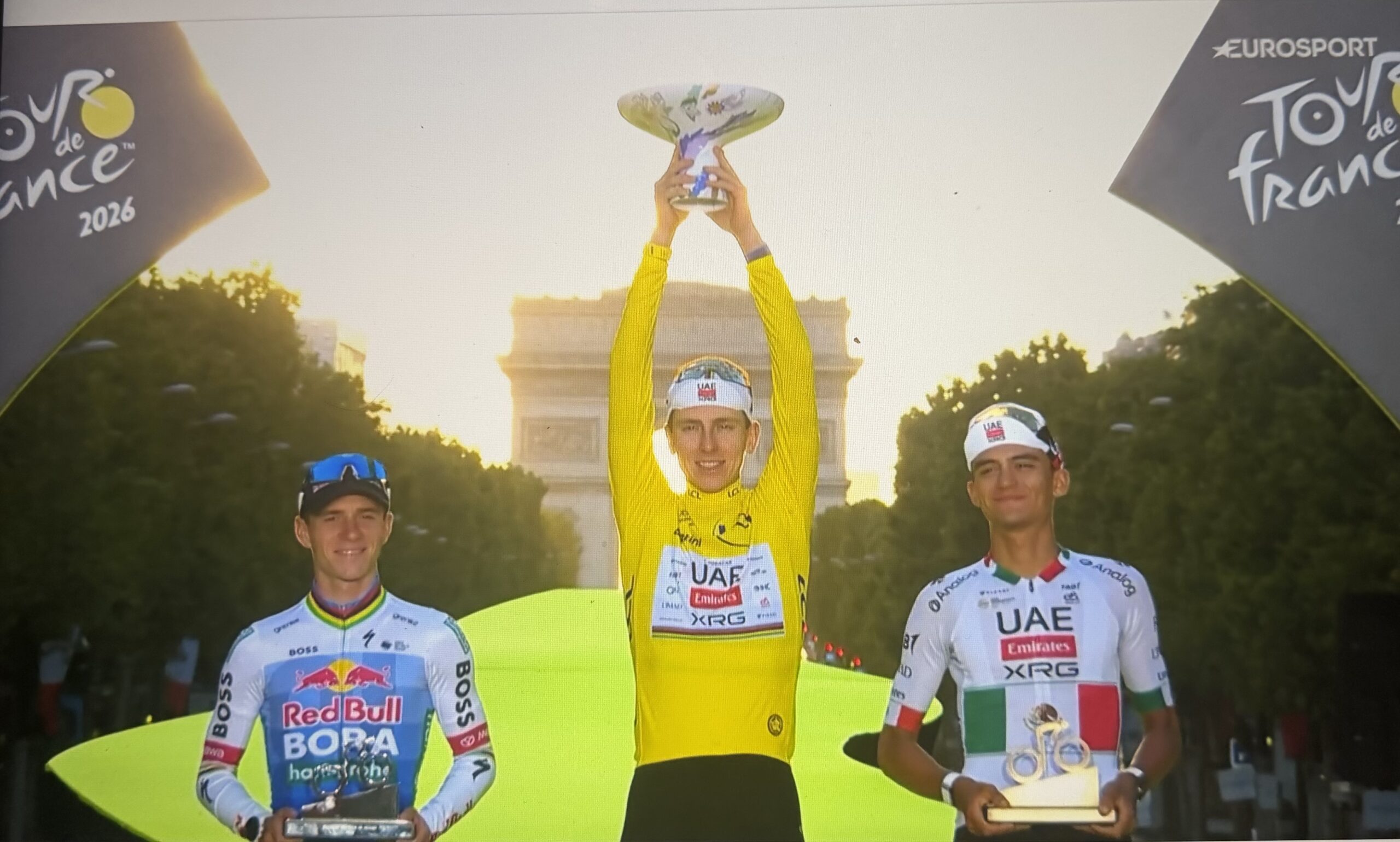 Pogačar gana por quinta vez el Tour de Francia y se convierte en leyenda