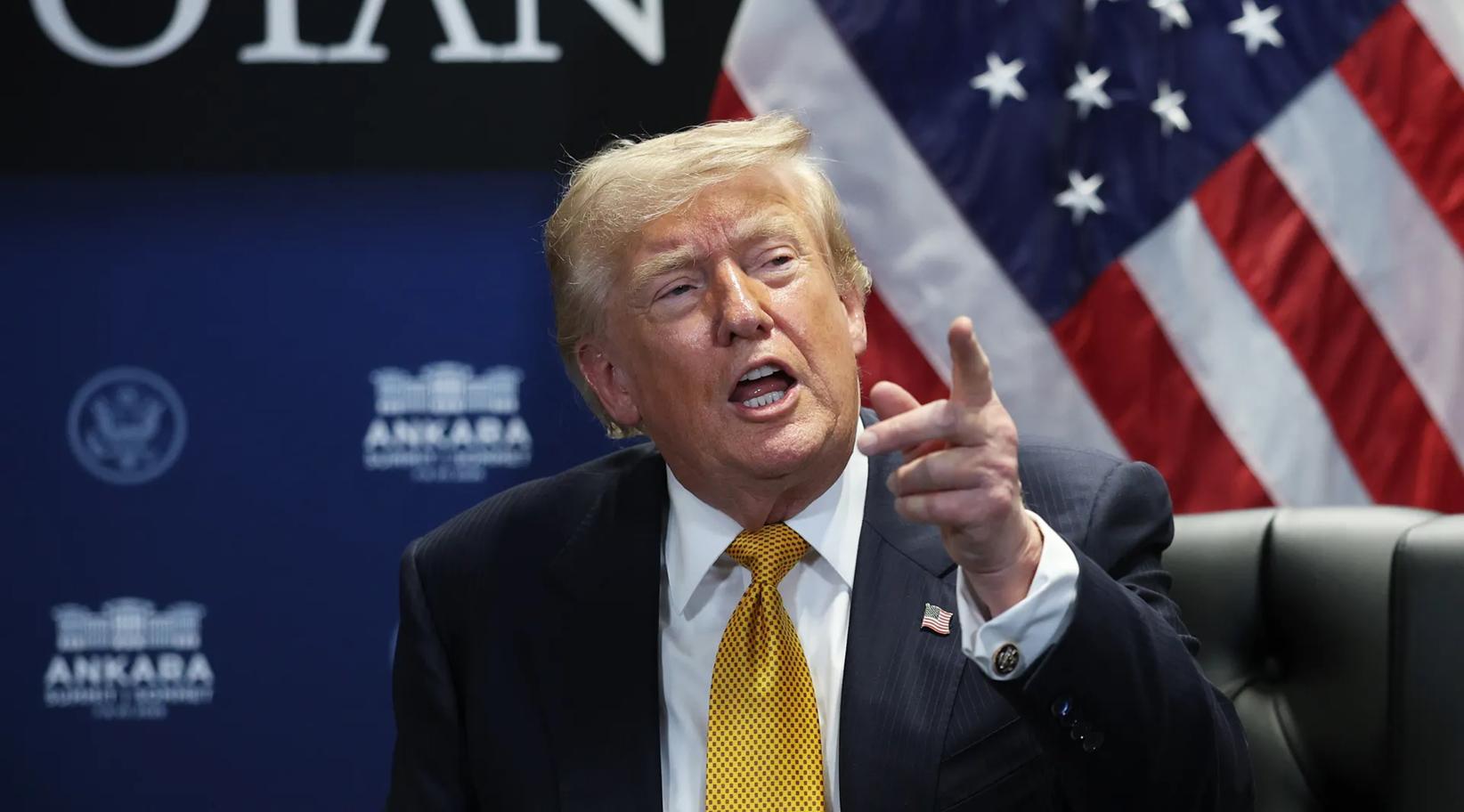 Trump amenaza con la «destrucción total» de Irán si intentan asesinarlo