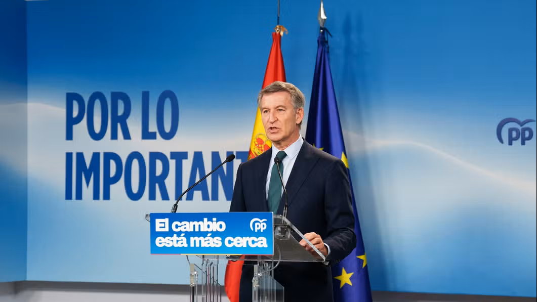 PP y Vox rozan una mayoría amplia mientras el CIS sitúa al PSOE primero